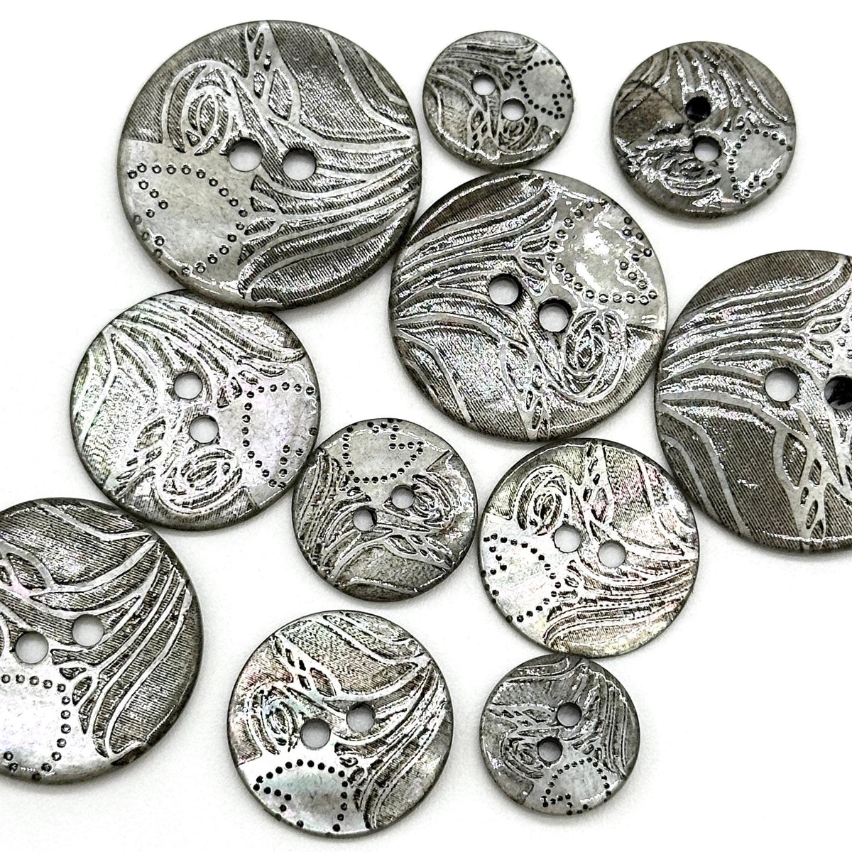 12 Pcs Vintage 2-Hole Shell Buttons Laser Floral Tulip Design | Mother ...